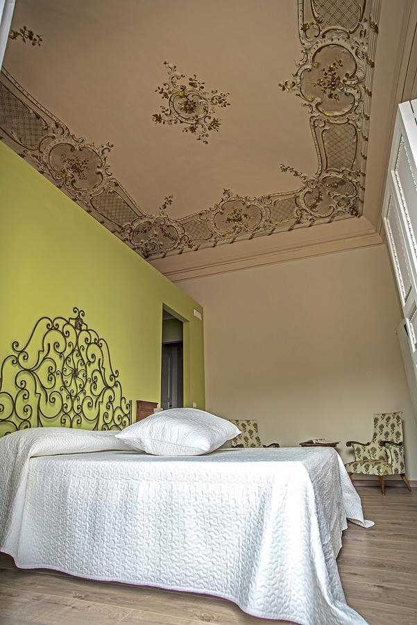 Acanthus B&B Catania Bagian luar foto